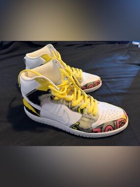 Nike SB Dunk High
De La Soul (2015) ultra rare